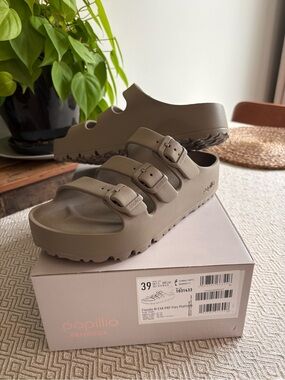 Birkenstock Florida III EVA flex platform Buckle EVA Sandal in Taupe